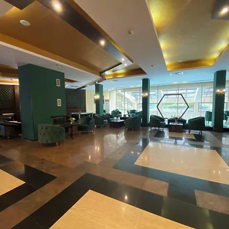 Otel Iceberg 4*