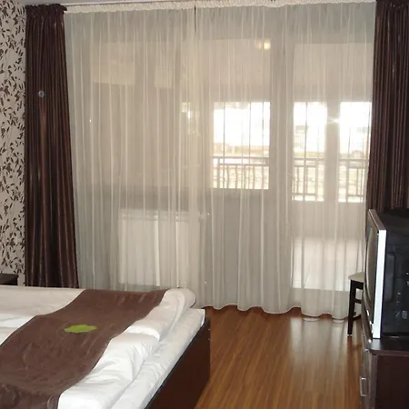 Iceberg 4* Borovets